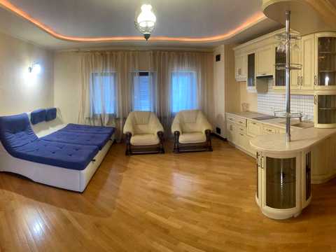 будинок за адресою Академічна вул., 10