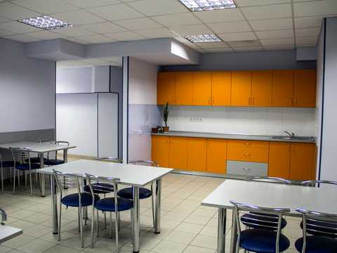 комерційна за адресою Харківське шосе, 175