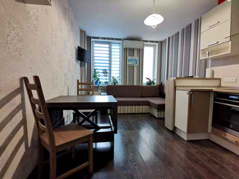 квартира за адресою Регенераторна вул., 4