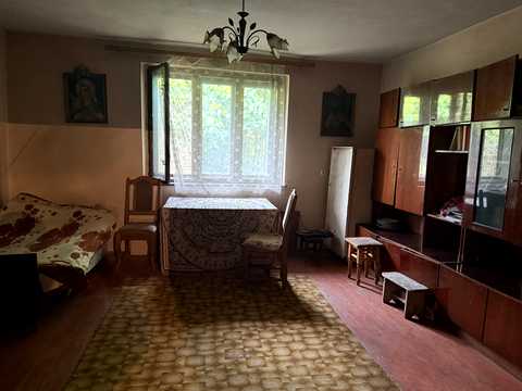 будинок за адресою Центральна, 45