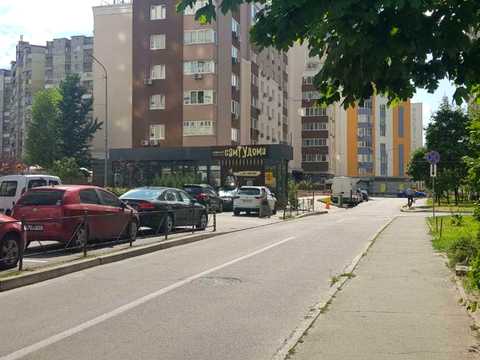 комерційна за адресою Київ, Драгоманова вул., 38Г