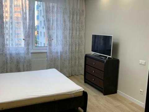 квартира за адресою Сергія Данченка вул., 32