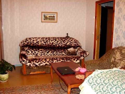 квартира за адресою Ревуцького вул., 18