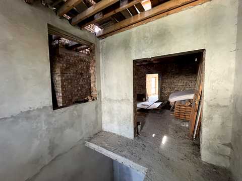 коммерческая по адресу В. Івасюка, 3