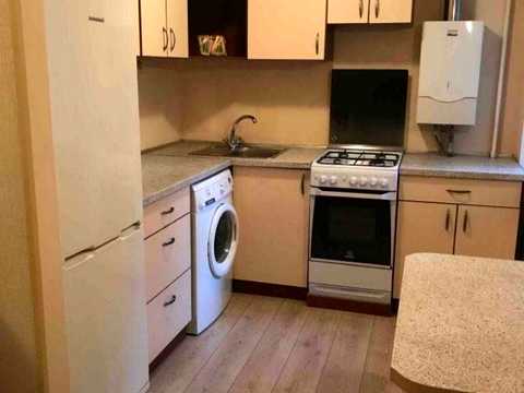 квартира за адресою Запорізька вул., 18