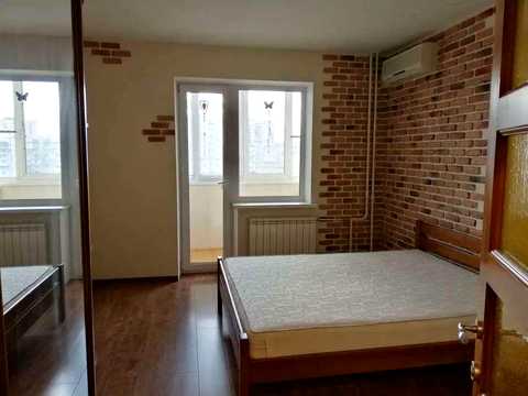 квартира за адресою Зої Гайдай вул., 6
