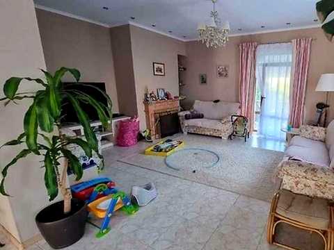 будинок за адресою Валентини Чайки вул.