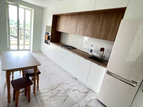 квартира за адресою Злуки просп., 18