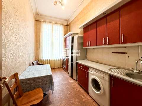 квартира за адресою Куликівський узвіз (Революції), 14