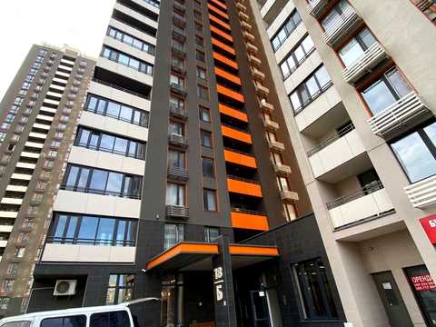 квартира за адресою Дніпровська набережна вул., 18-Б