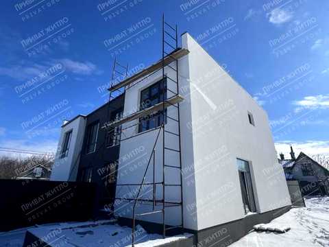 дом по адресу центральна, 1