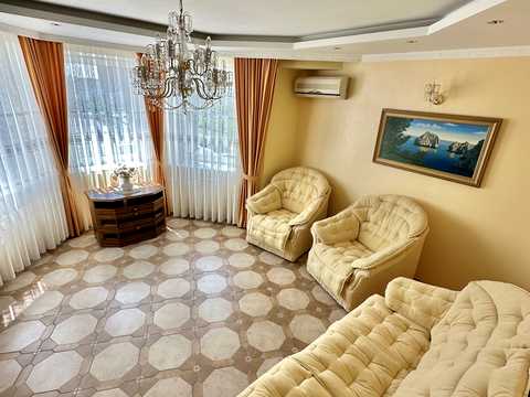 квартира за адресою Микільсько-Слобідська вул., 4-В