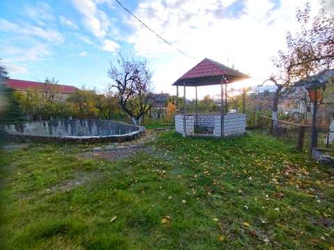 будинок за адресою Польова