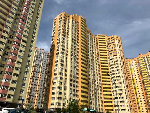 квартира за адресою Сім'ї Кульженків вул. (Петра Дегтяренка), 33