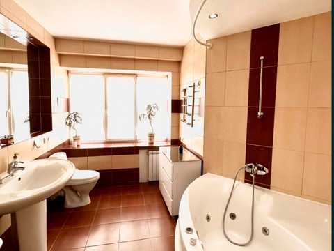 квартира за адресою Київ, Лесі Українки бульв., 5