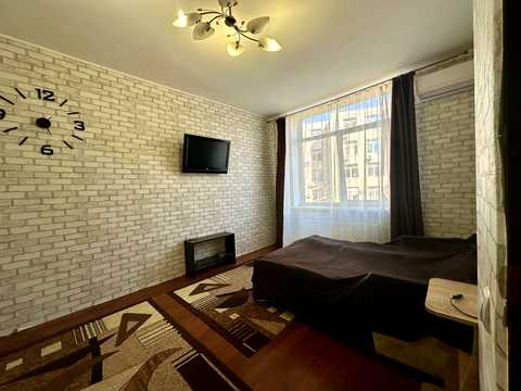 квартира за адресою Торгова вул., 9