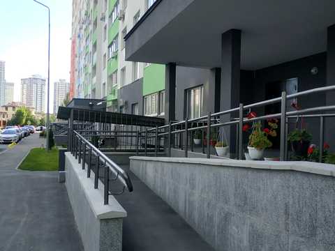 квартира по адресу Василия Симоненко ул., 105