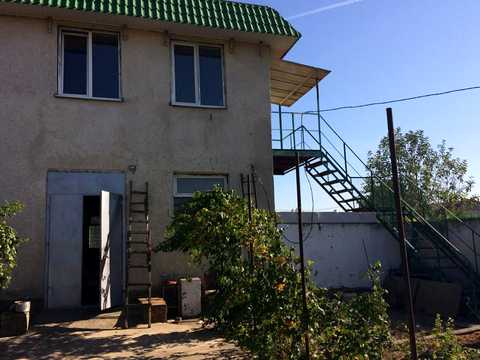 комерційна за адресою Новоселів вул., 9