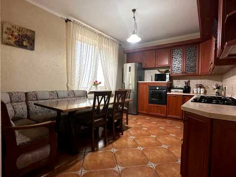 будинок за адресою Центральна