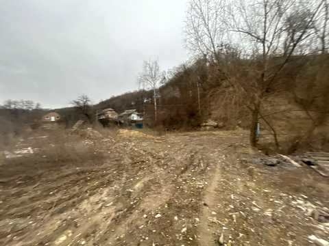 участок по адресу Київська ул., 1