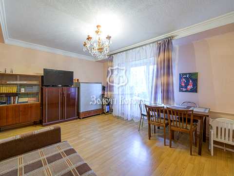 квартира за адресою Русанівський бульв., 10