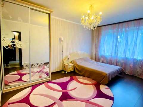 квартира за адресою Академіка Кіпріанова вул., 4