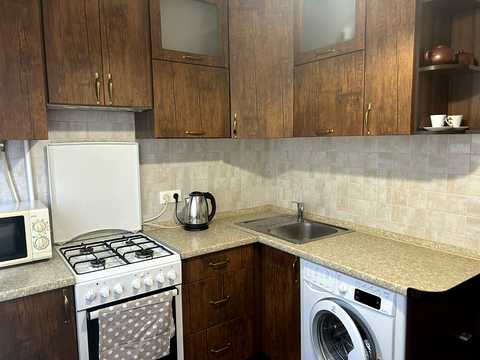 квартира за адресою Малиновского ул., 7