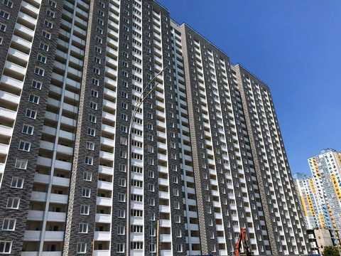 квартира за адресою Ревуцького вул., 52