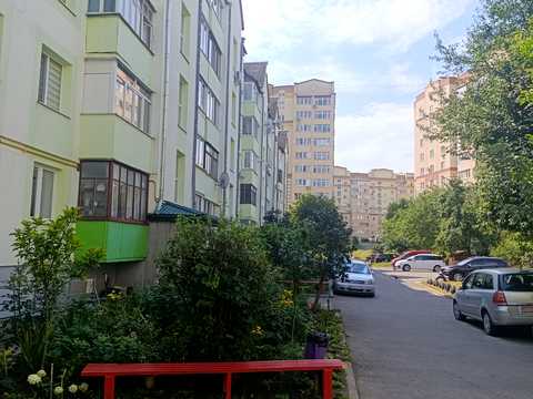 квартира за адресою Буковинська вул., 4