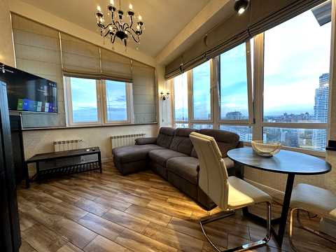квартира по адресу Кловский спуск, 5