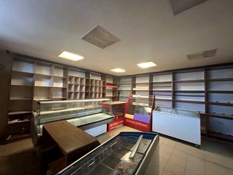 комерційна за адресою Вишнівецька, 1