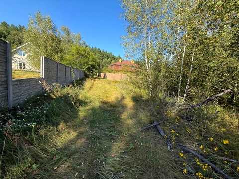 участок по адресу Лесі Українки