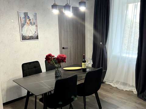 квартира за адресою Івана Мазепи вул. (Мануїльського), 88