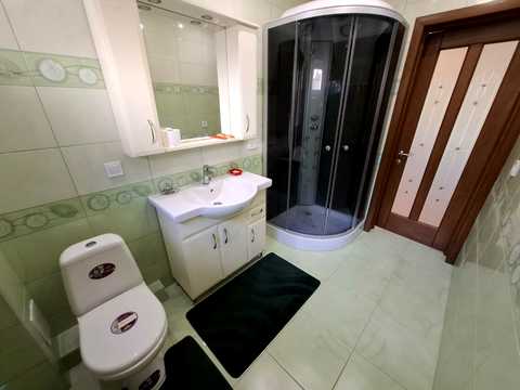 будинок за адресою с. Грибівка, Приморська, 3
