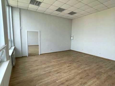 комерційна за адресою Слобожанський просп. (ім. газети Правда), 29