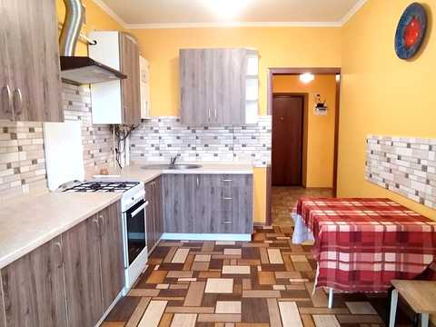 квартира за адресою Подільська вул., 1
