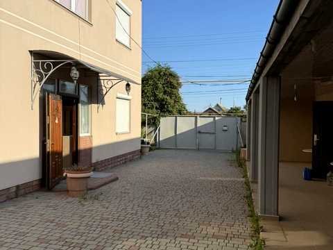 будинок за адресою с. Олександрівка, Одеська, 10
