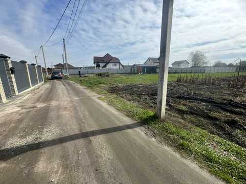 ділянка за адресою Юності, 4