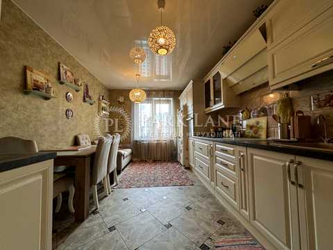 квартира за адресою Урлівська вул., 17