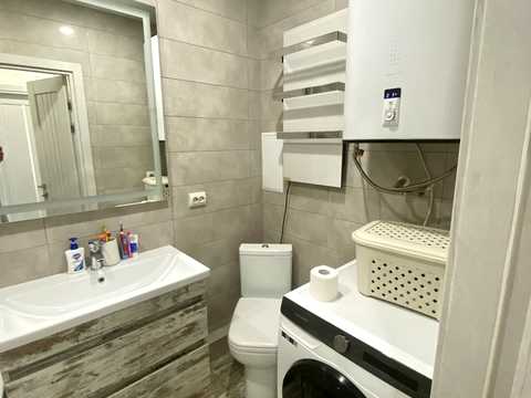квартира за адресою Перлинна вул., 7