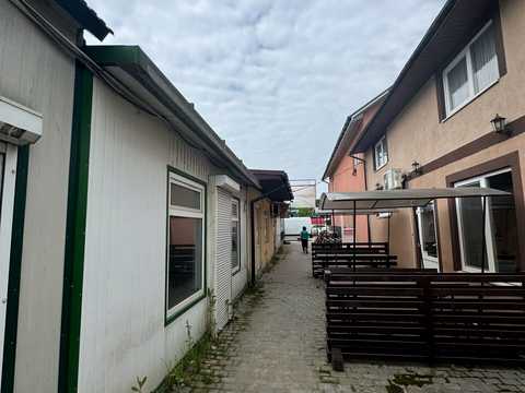 коммерческая по адресу Полесская ул., 1