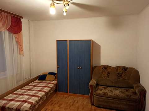 кімната за адресою Ревуцького вул., 21