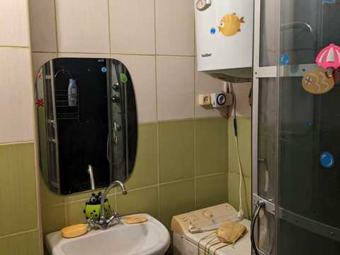 квартира за адресою Верховної Ради бульв., 18