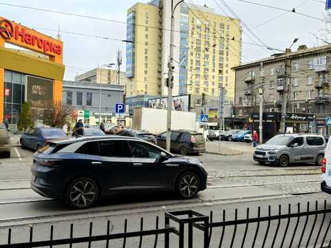 комерційна за адресою Архітектора Олега Петрова вул. (Чернишевського), 21-Д