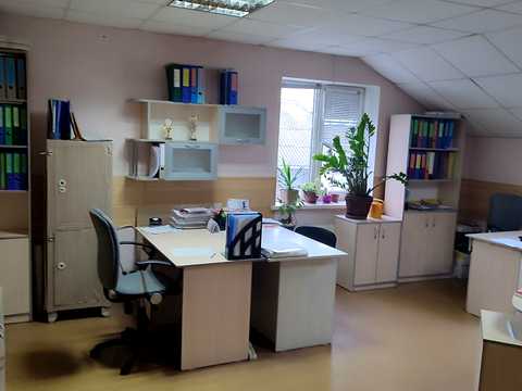 комерційна за адресою Любецька вул., 56