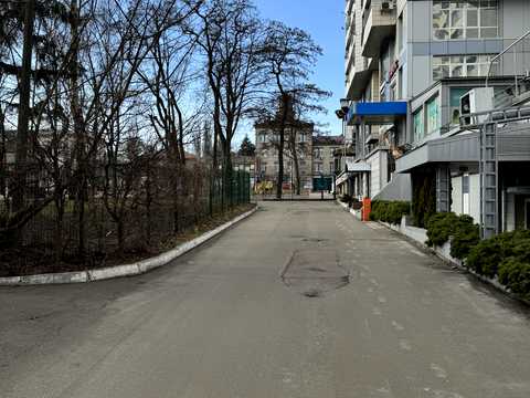 паркоместо по адресу Вадима Гетьмана ул. (Індустріальна), 1