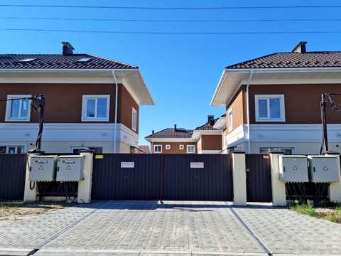 дом по адресу Канівська ул., 37а