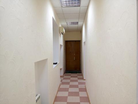 комерційна за адресою Приморський бульв., 10