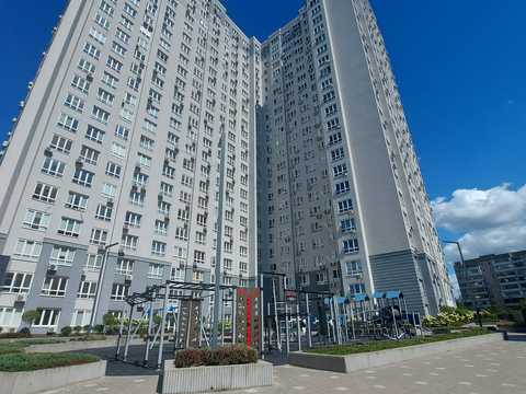 квартира за адресою Драгоманова вул., 10