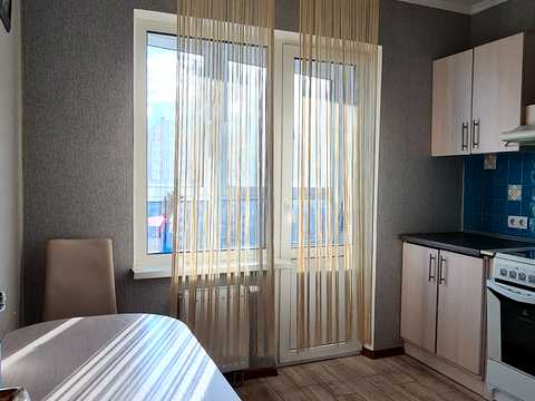 квартира за адресою Софії Русової вул., 7